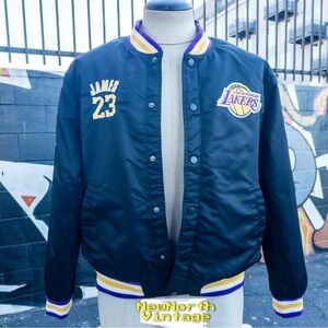 LOS ANGELES LAKERS Vintage Bomber Jacket size Large | Black